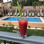 Ziyabey Konagi Guest house 4*